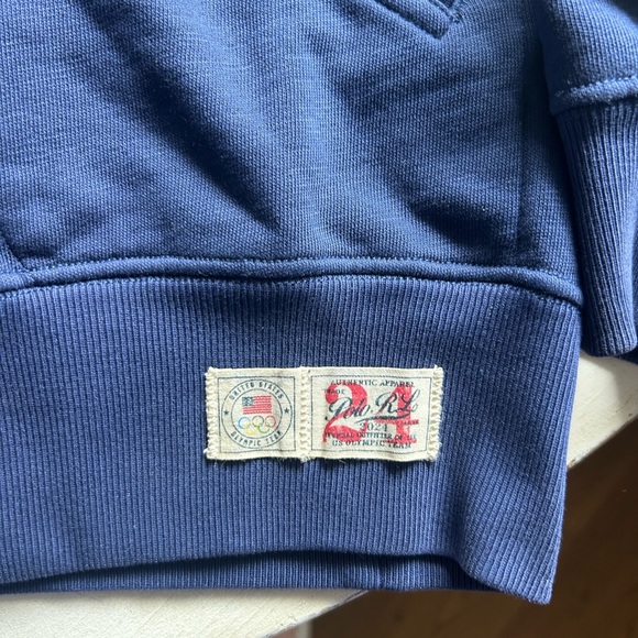 Navy Blue USA Sweatshirt - Picture 2 of 3